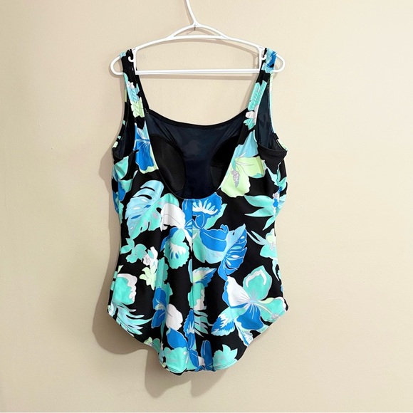 3/$10⚡️Black & Blue Tropical Floral One Piece Swimsuit Plus Size - Picture 9 of 13